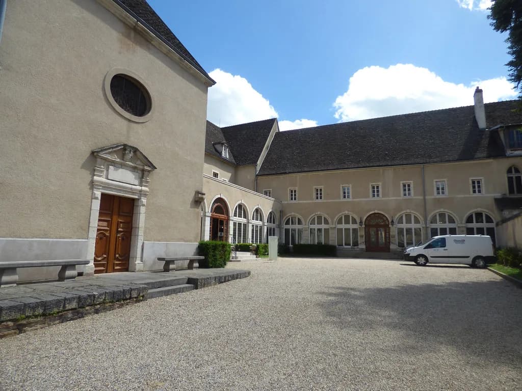 Beaune Wineries: Cellars You Can Visit, Booked or Walk-In