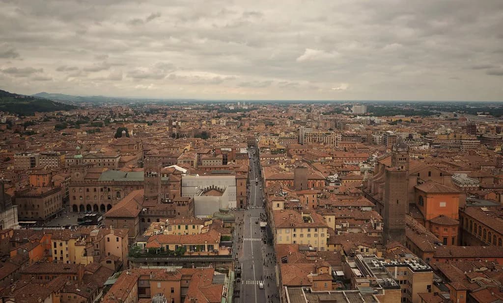 Wine Tasting in Bologna: Colli Bolognesi Guide