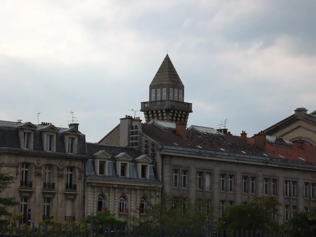 Charles Heidsieck: Reims House Visit and Crayères Guide