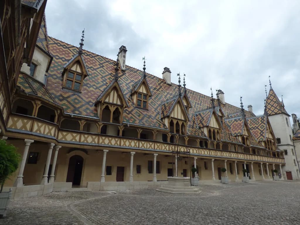 Hospices de Beaune Guide: Hôtel-Dieu & Wine Auction