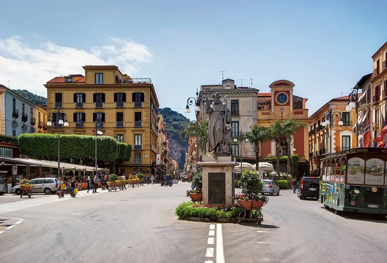 Sorrento Wine Bars: Where to Taste Campanian Wines