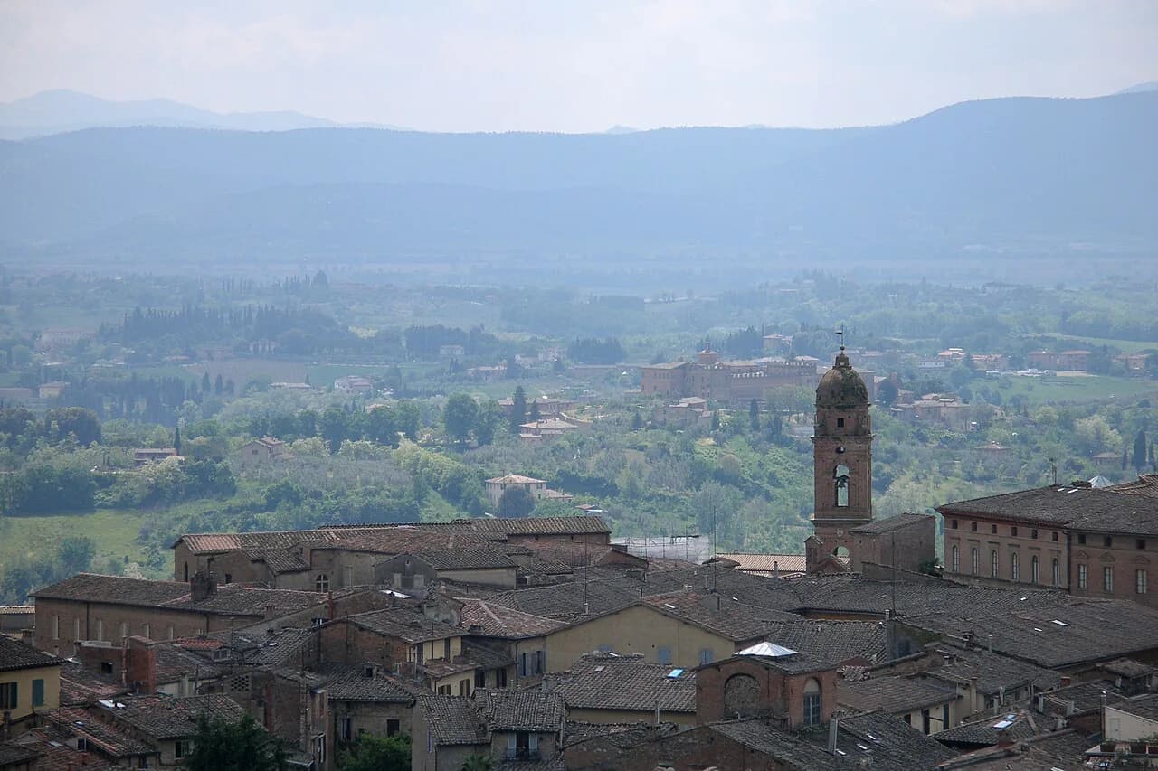 Tuscany Winery Hotels: Stay and Taste Wine in Siena