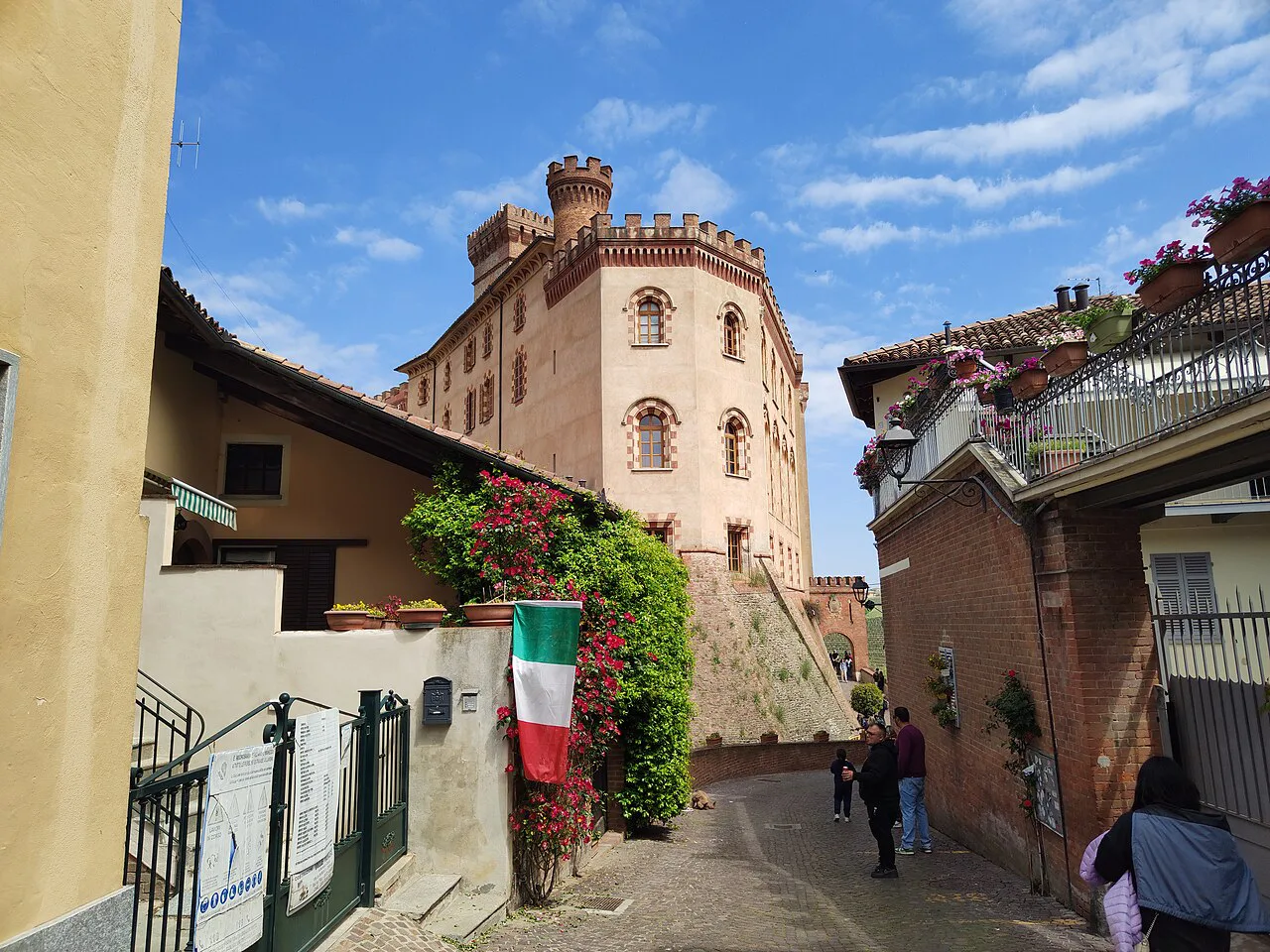 Castello Falletti at the top of Barolo village
