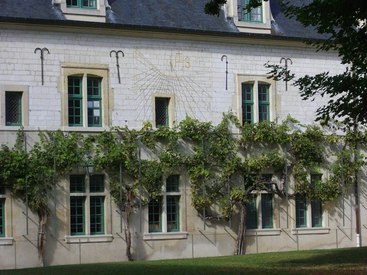 Reims - ancien collège des Jésuites, cour