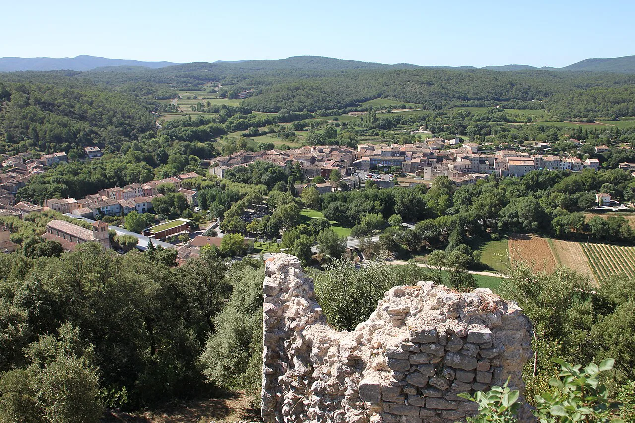 Flassans-sur-Issole from the old castle site
