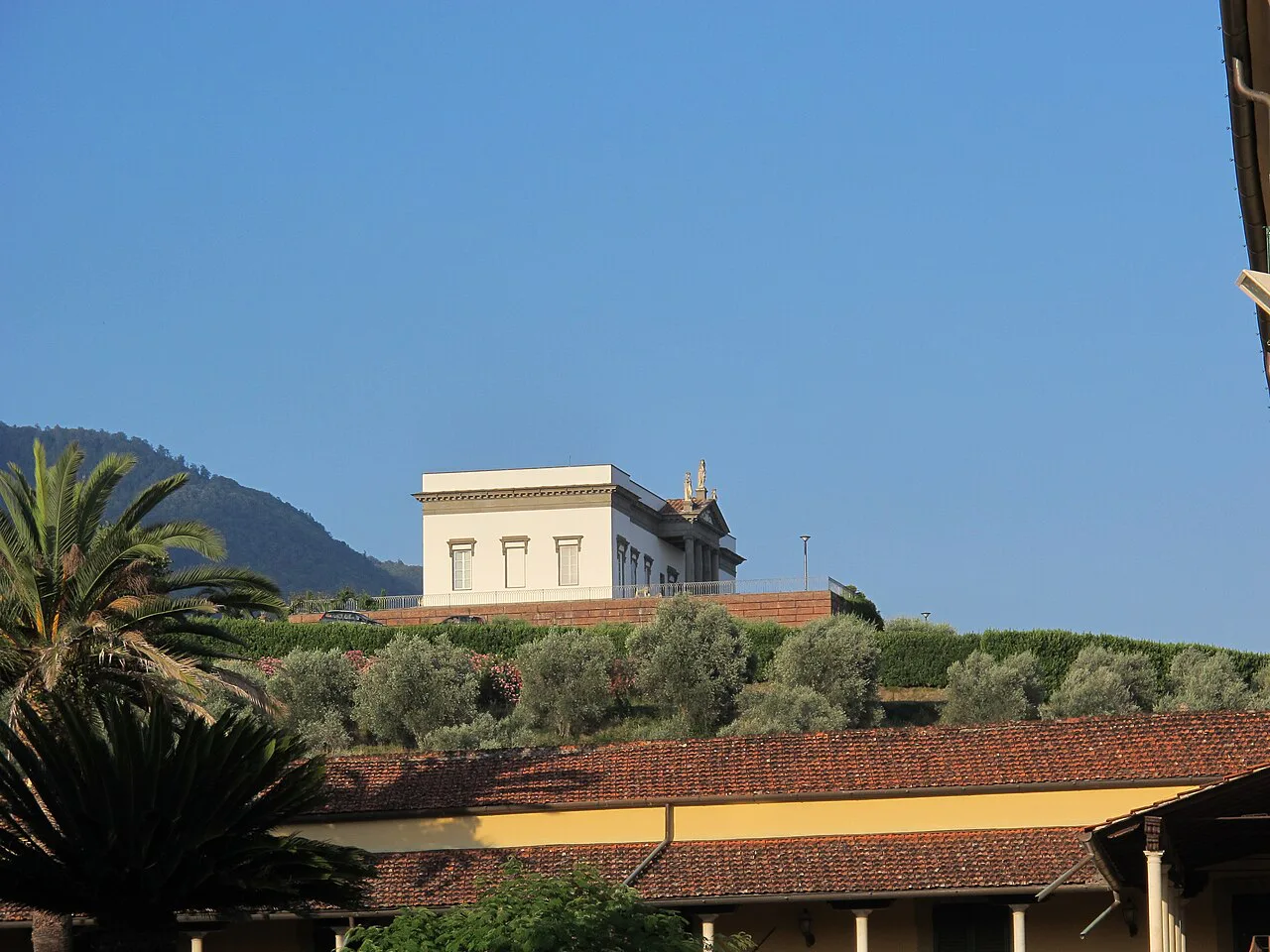 Villa Guinigi at Matraia