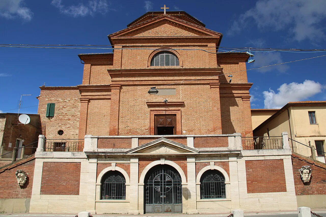 The church of San Vittorino in Acquaviva, the village of Fattoria del Cerro