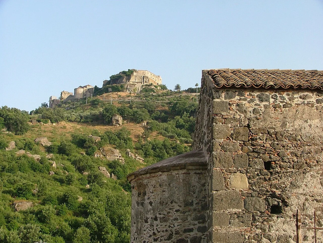 Castiglione di Sicilia seen past the apse of San Nicola