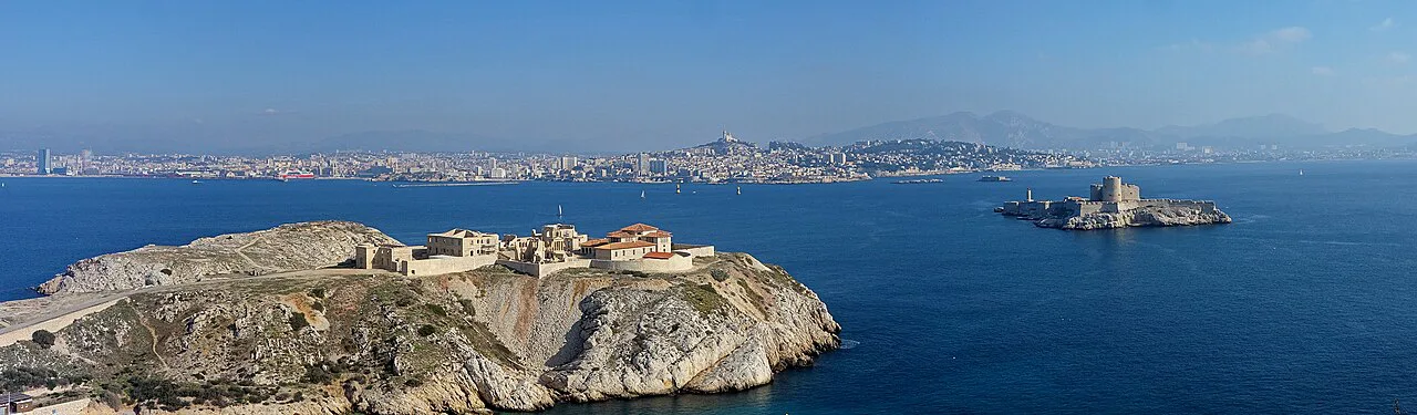 Frioul vue if marseille pano