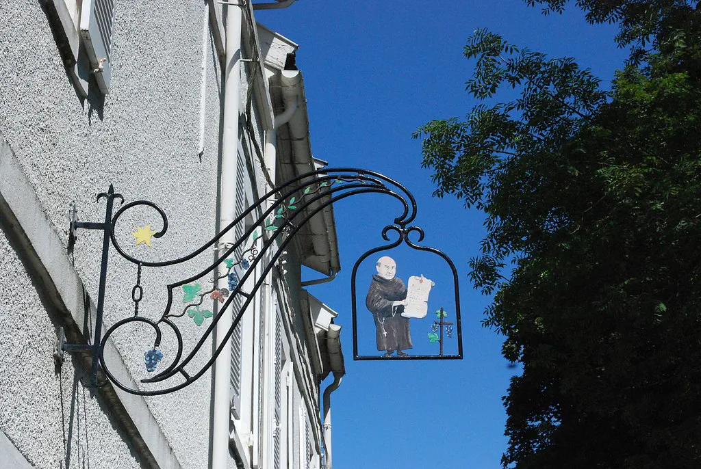 Champagne sign