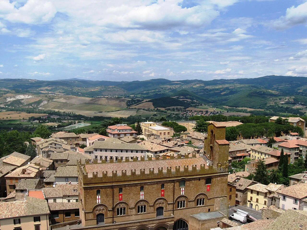 Palazzo del Capitano del Popolo and the rooftops of Orvieto
