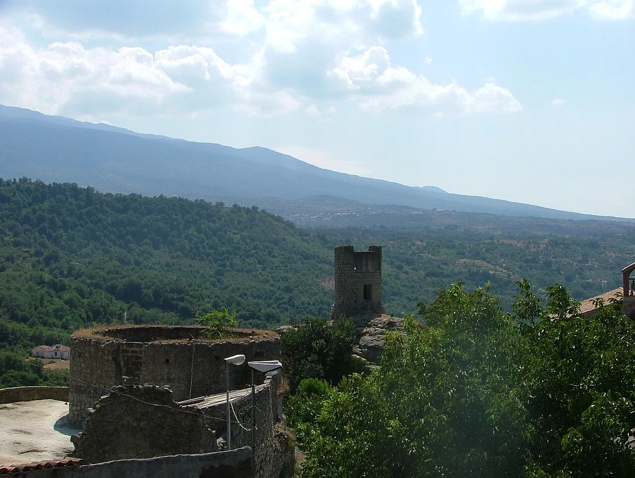 Etna above the U Cannizzu tower at Castiglione di Sicilia