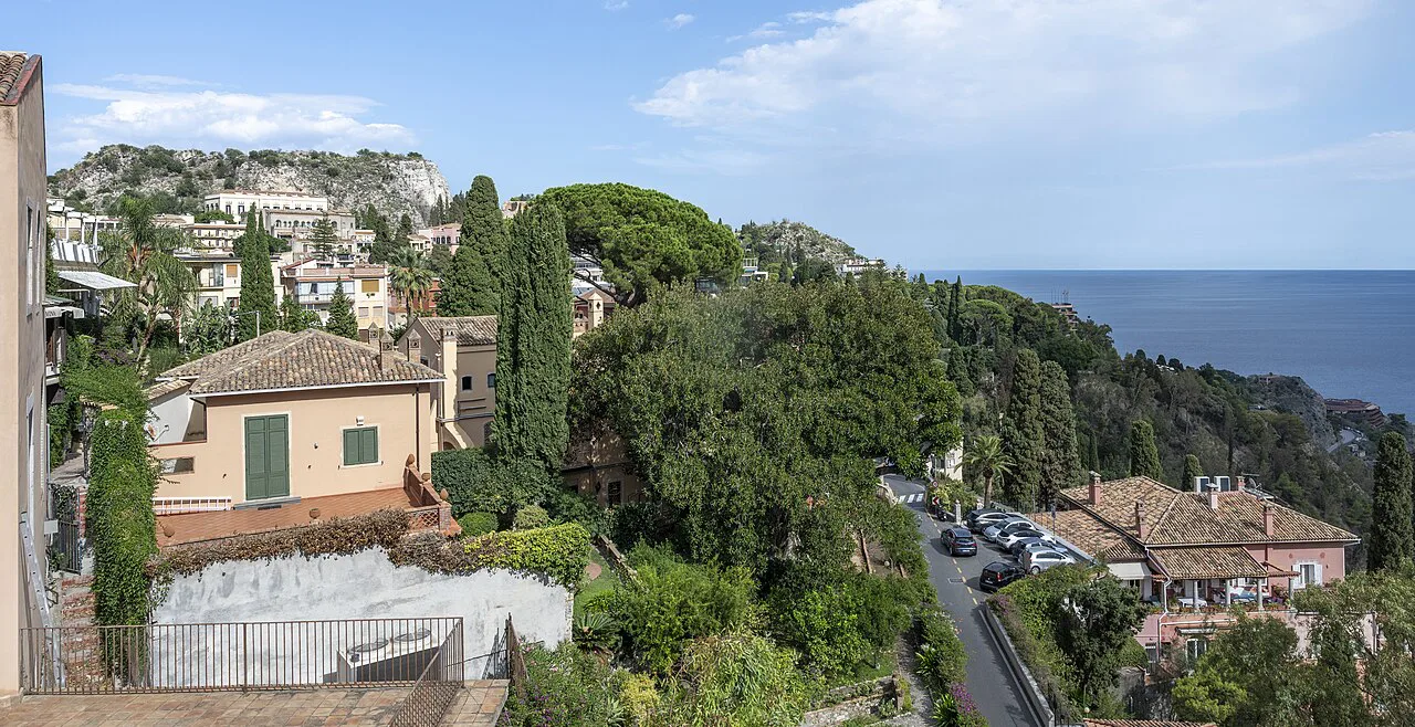 Taormina's villas and gardens above the sea