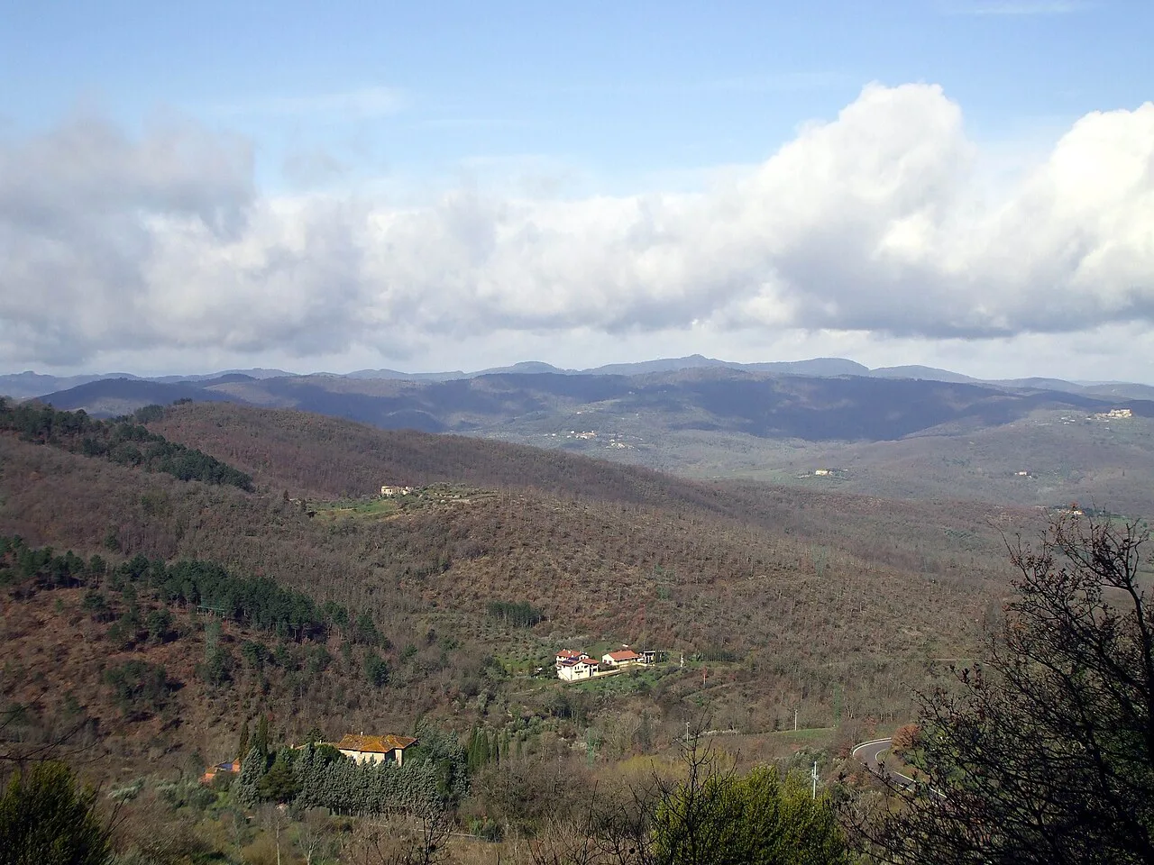 The Valdambra below the Chianti hills near Bucine